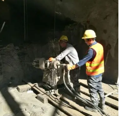 博望水下抗分散灌浆料特点 水下不分散注浆料介绍